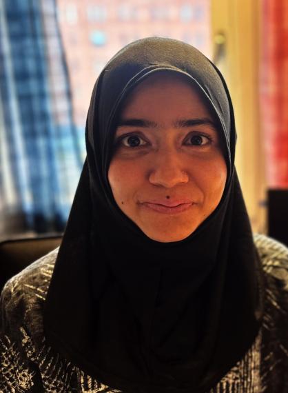 Saliha Khalid på sitt kontor på UiT Norges arktiske universitet